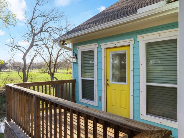 10270 County Road 112, Van Vleck, TX 77482