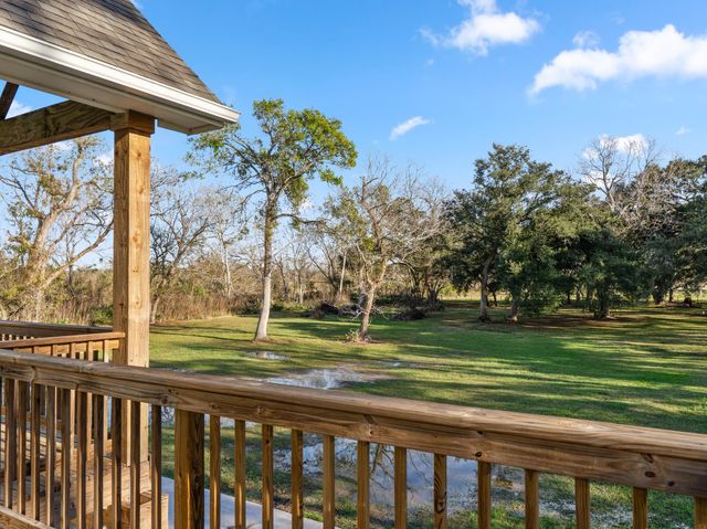 10270 County Road 112, Van Vleck, TX 77482