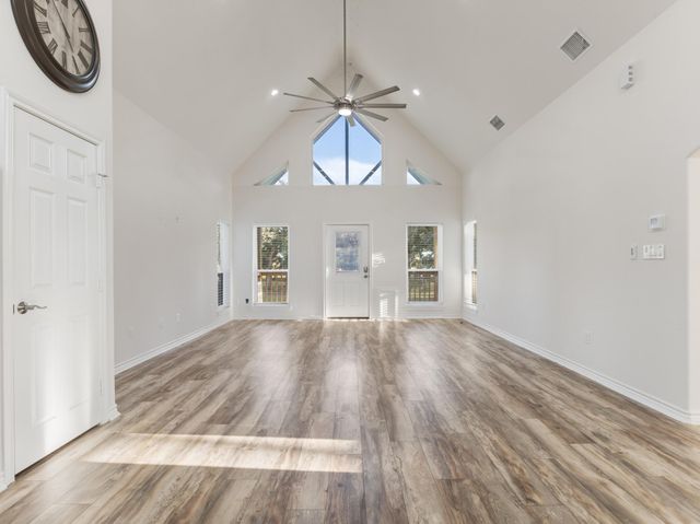 10270 County Road 112, Van Vleck, TX 77482