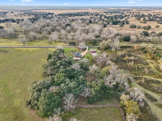 10270 County Road 112, Van Vleck, TX 77482