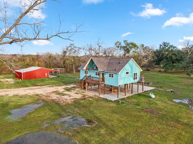 10270 County Road 112, Van Vleck, TX 77482