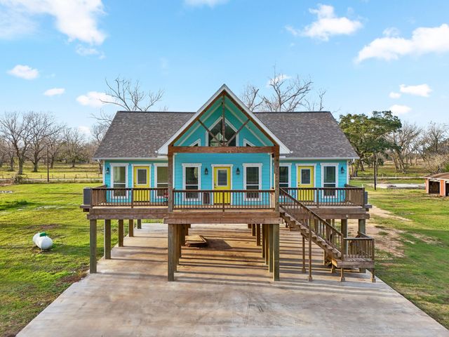 10270 County Road 112, Van Vleck, TX 77482