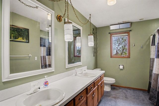 655 N 48th Avenue, Coopersville, MI 49404