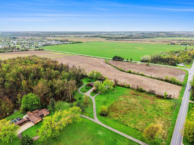 655 N 48th Avenue, Coopersville, MI 49404