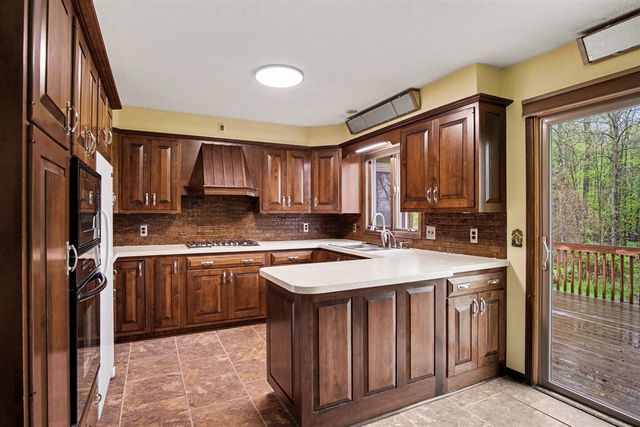 655 N 48th Avenue, Coopersville, MI 49404