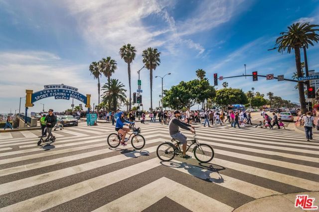 1147 24th Street B, Santa Monica, CA 90403