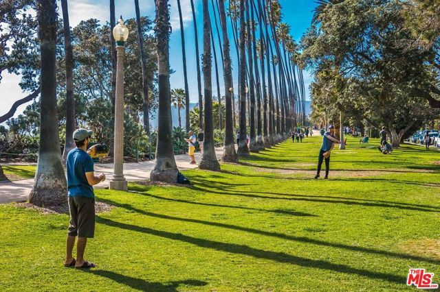 1147 24th Street B, Santa Monica, CA 90403