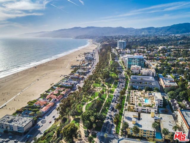 1147 24th Street B, Santa Monica, CA 90403