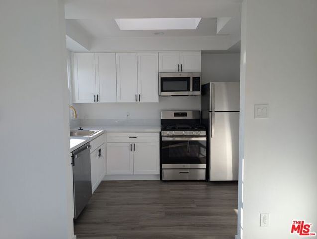 1147 24th Street B, Santa Monica, CA 90403