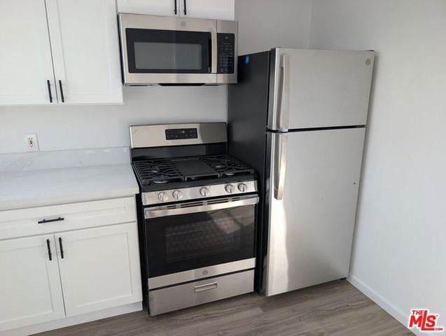 1147 24th Street B, Santa Monica, CA 90403