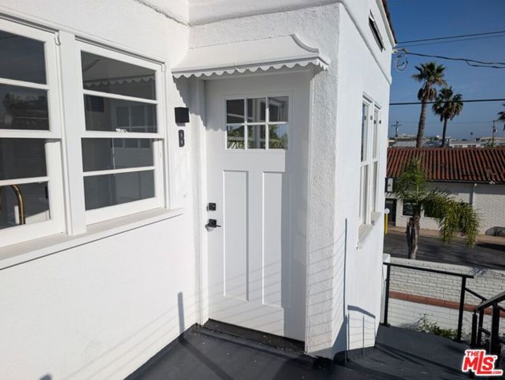1147 24th Street B, Santa Monica, CA 90403