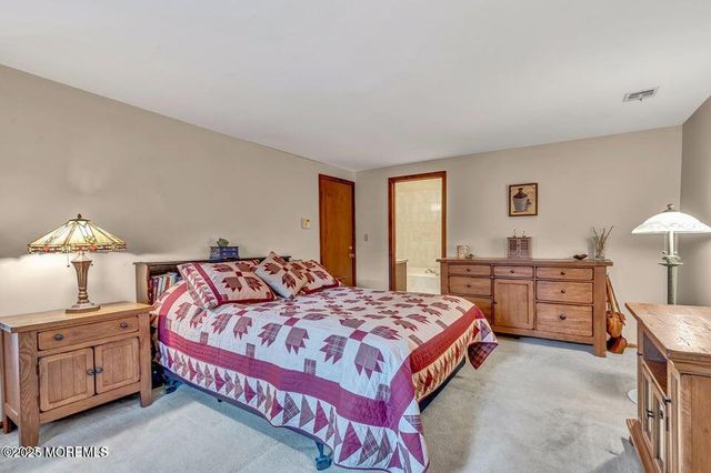 718 E Veterans Highway, Jackson, NJ 08527