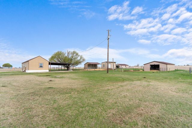 3950 Private Road 1161, Leonard, TX 75452