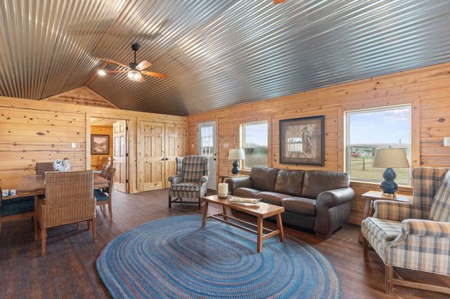 3950 Private Road 1161, Leonard, TX 75452