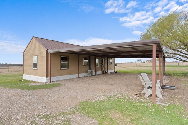 3950 Private Road 1161, Leonard, TX 75452