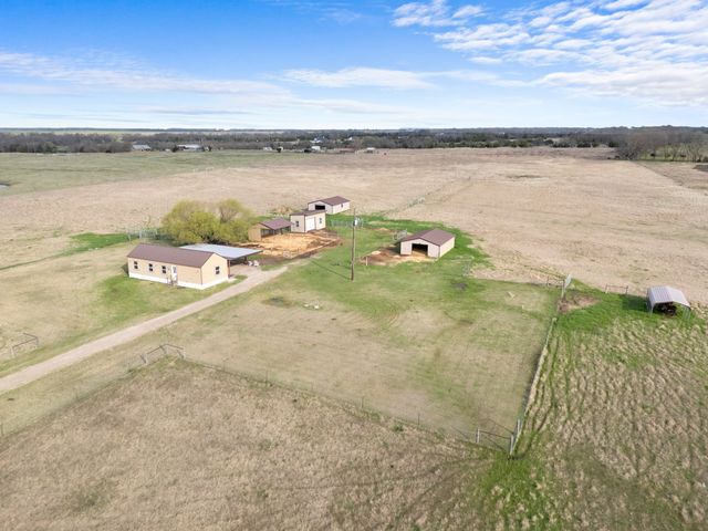 3950 Private Road 1161, Leonard, TX 75452