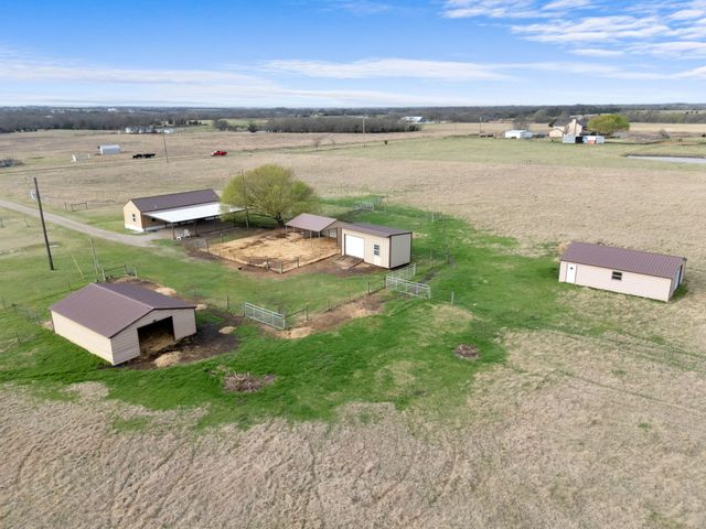 3950 Private Road 1161, Leonard, TX 75452