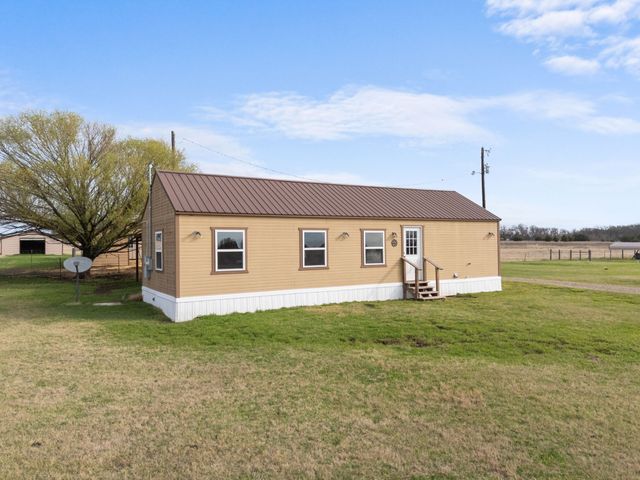 3950 Private Road 1161, Leonard, TX 75452