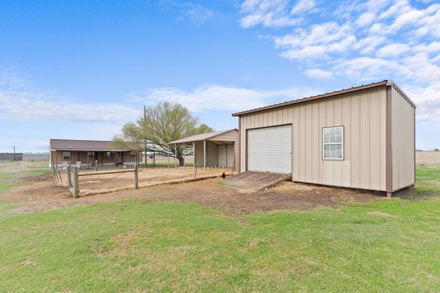 3950 Private Road 1161, Leonard, TX 75452