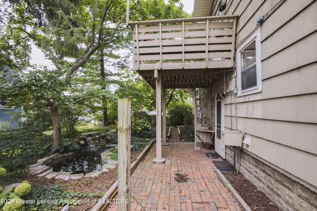 128 N Magnolia Avenue, Lansing, MI 48912