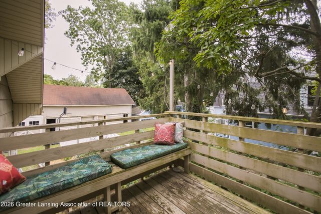 128 N Magnolia Avenue, Lansing, MI 48912