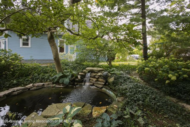 128 N Magnolia Avenue, Lansing, MI 48912