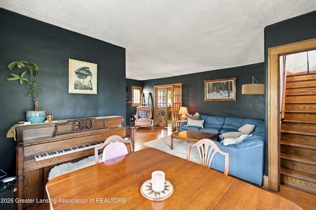 128 N Magnolia Avenue, Lansing, MI 48912
