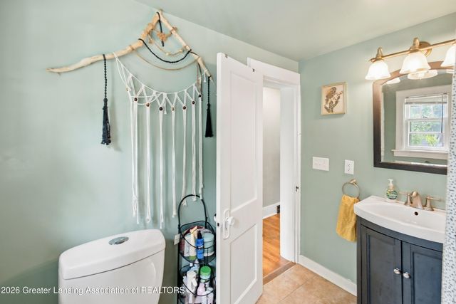 128 N Magnolia Avenue, Lansing, MI 48912