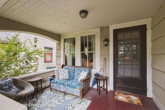 128 N Magnolia Avenue, Lansing, MI 48912