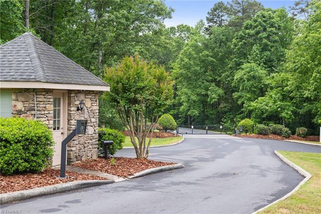 410 Potters Landing, Denton, NC 27239