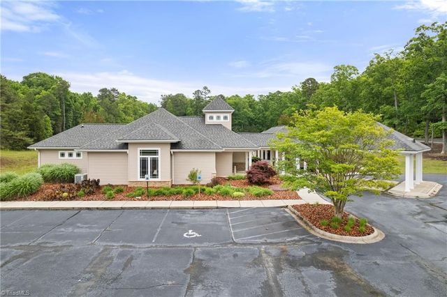 410 Potters Landing, Denton, NC 27239