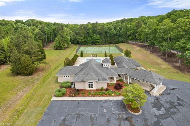 410 Potters Landing, Denton, NC 27239