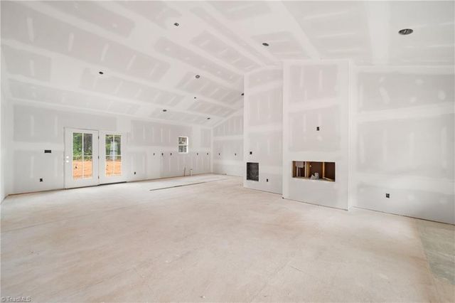 410 Potters Landing, Denton, NC 27239