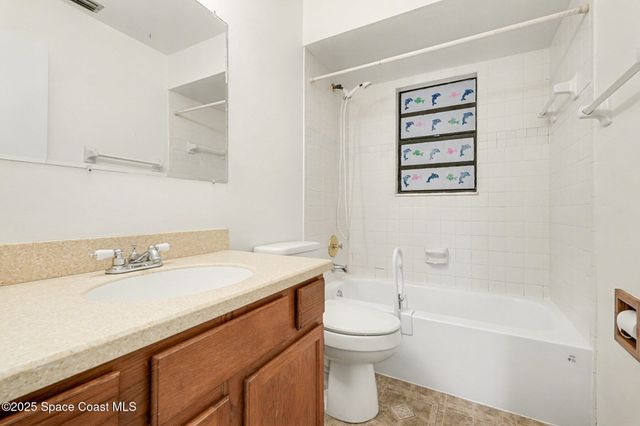 1285 Karlovy Avenue NW, Palm Bay, FL 32907