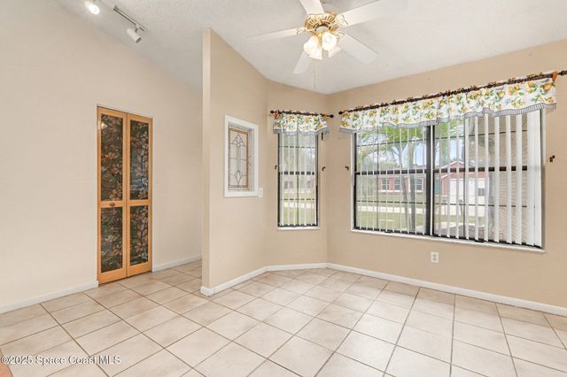 1285 Karlovy Avenue NW, Palm Bay, FL 32907