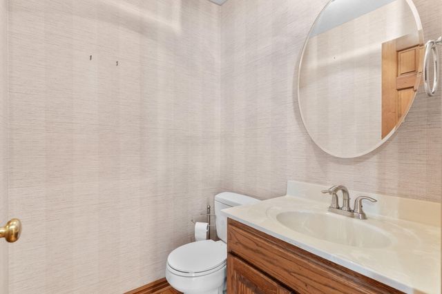 4108 E Kingsbury Street, Springfield, MO 65809