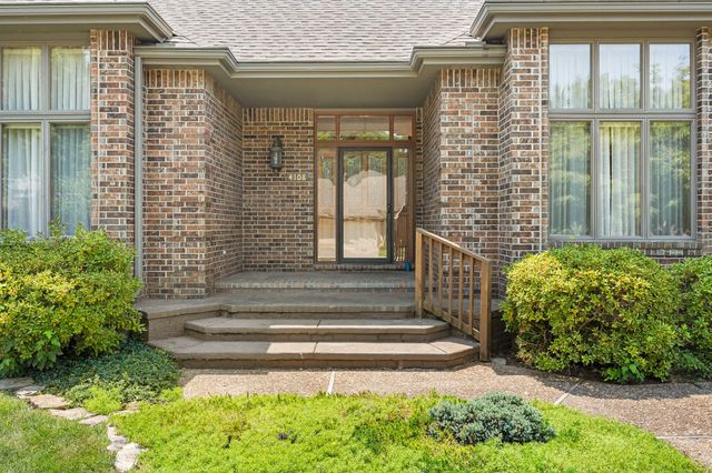 4108 E Kingsbury Street, Springfield, MO 65809