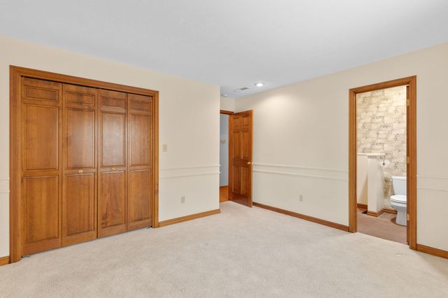 4108 E Kingsbury Street, Springfield, MO 65809