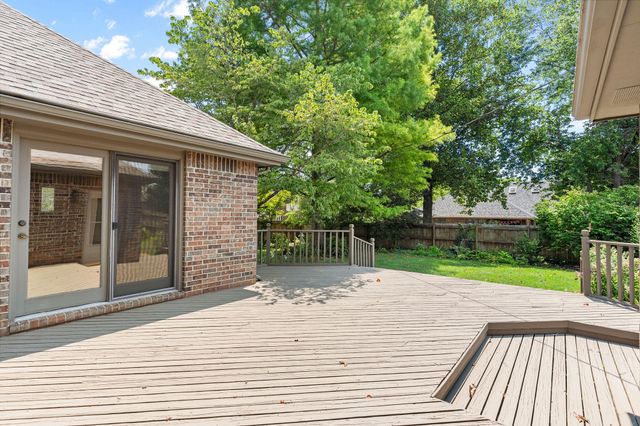 4108 E Kingsbury Street, Springfield, MO 65809