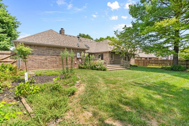 4108 E Kingsbury Street, Springfield, MO 65809