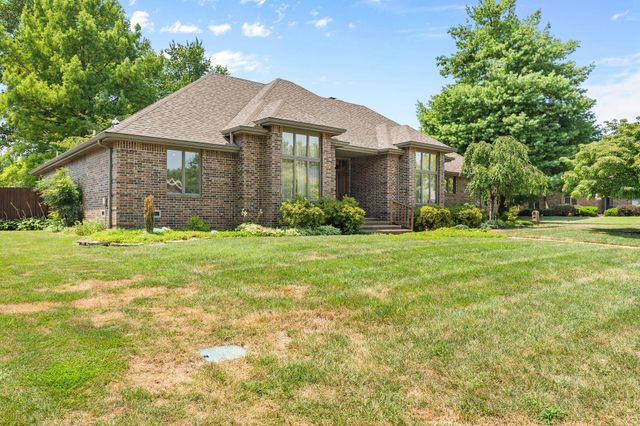 4108 E Kingsbury Street, Springfield, MO 65809