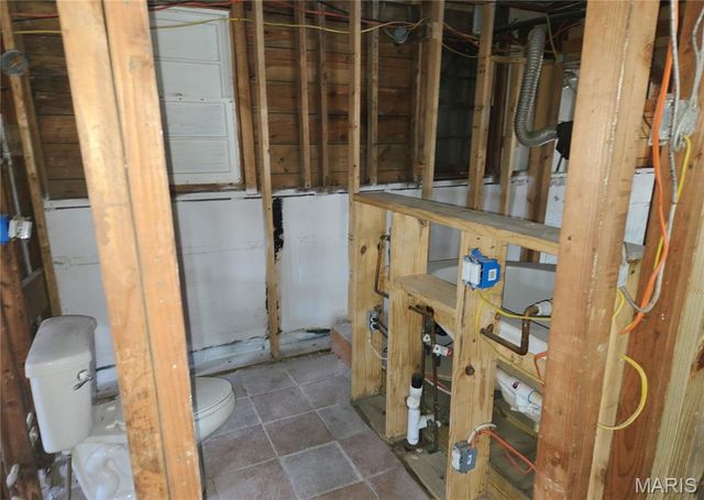 11342 Potosi Lake Road, Mineral Point, MO 63660