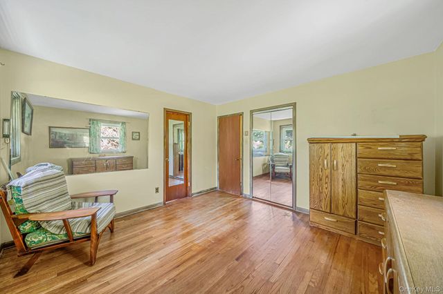 8 Dartmouth Road, Shoreham, NY 11786