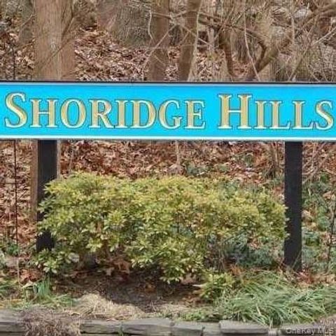 8 Dartmouth Road, Shoreham, NY 11786