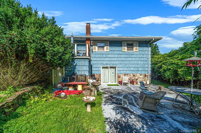 8 Dartmouth Road, Shoreham, NY 11786