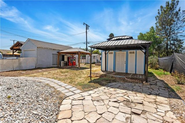 1737 Waters Ave., Pomona, CA 91766