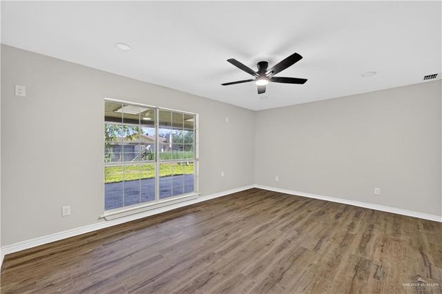 129 W Tamarack Avenue, Mcallen, TX 78501