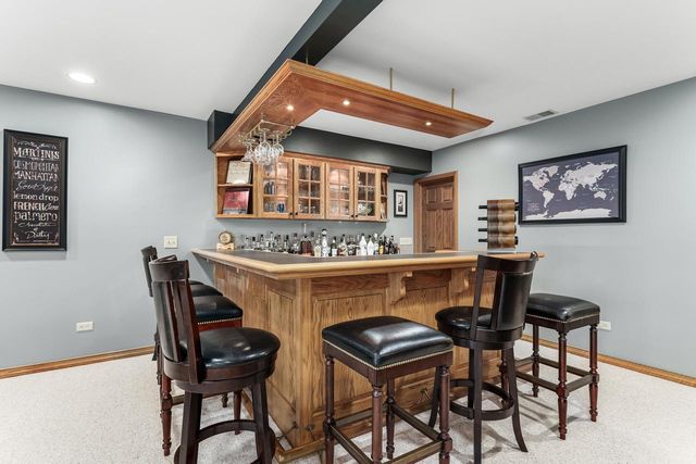 203 Deer Ridge DRIVE, West Bend, WI 53095