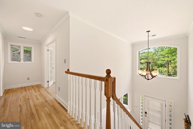8400 THORNDEN TER, Bethesda, MD 20817