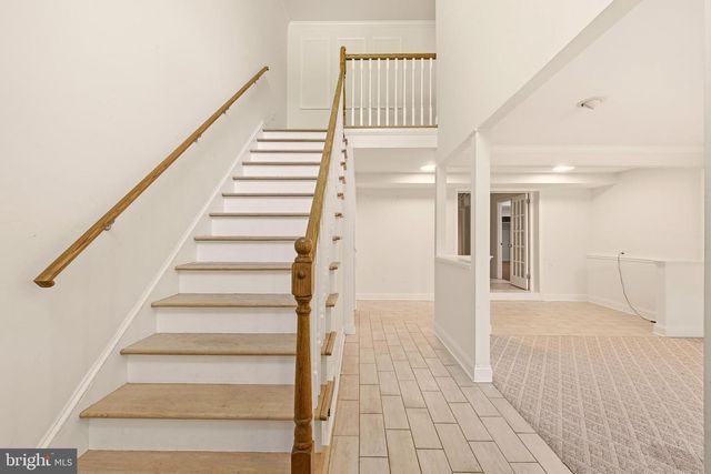 8400 THORNDEN TER, Bethesda, MD 20817